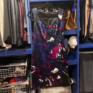 Tahari dress.  Like new. Pockets!!!